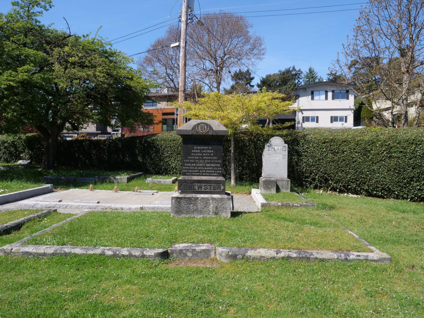 The grave of Harlan Cary Brewster in Ross Bay Cemetery [photo: Vancouver & Quadra Lodge No. 2 Historian]