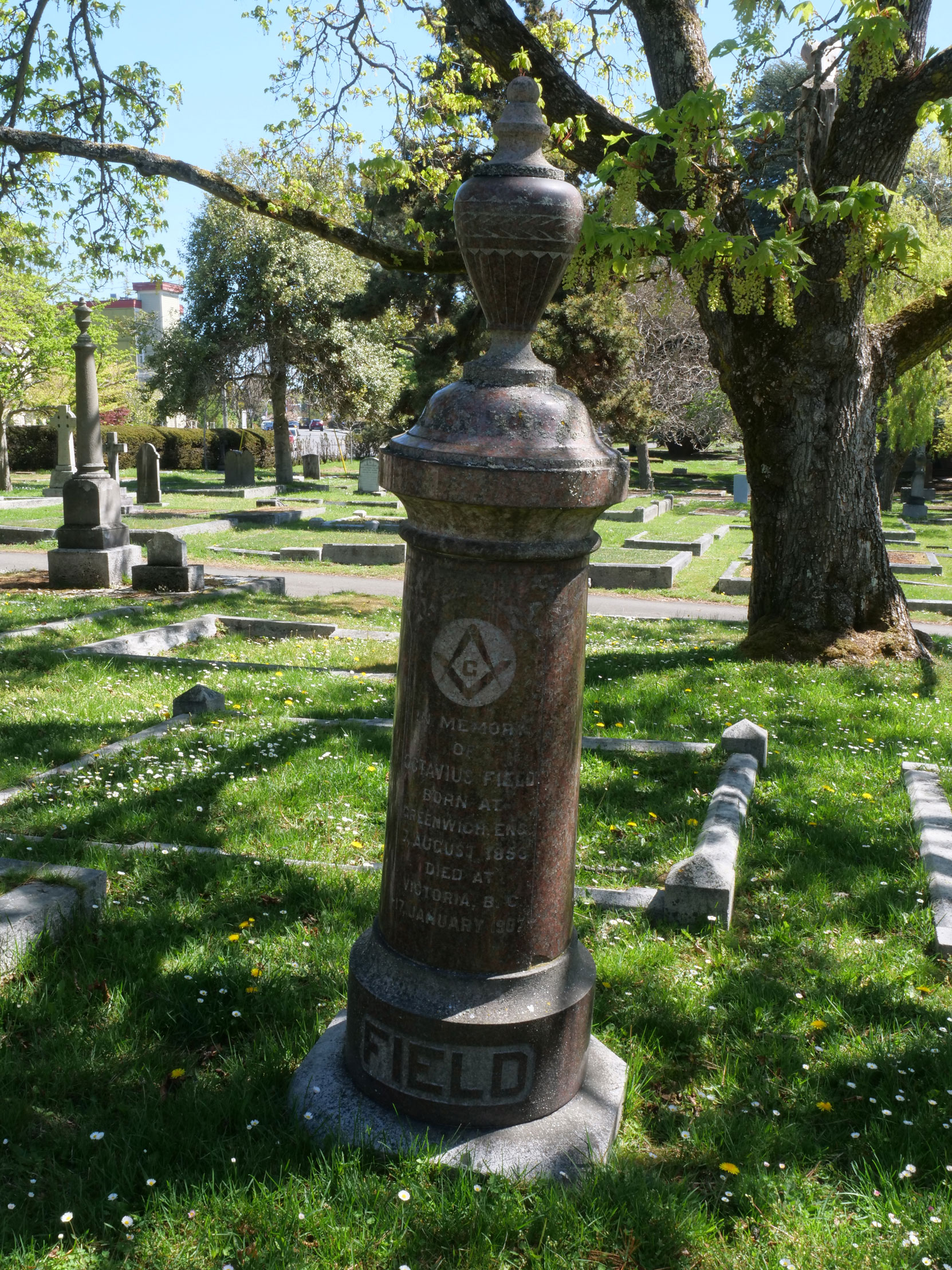 The grave of Octavius Field (1853-1907) in Ross Bay Cemetery, Victoria, B.C. [photo: Vancouver & Quadra Lodge No. 2 Historian]