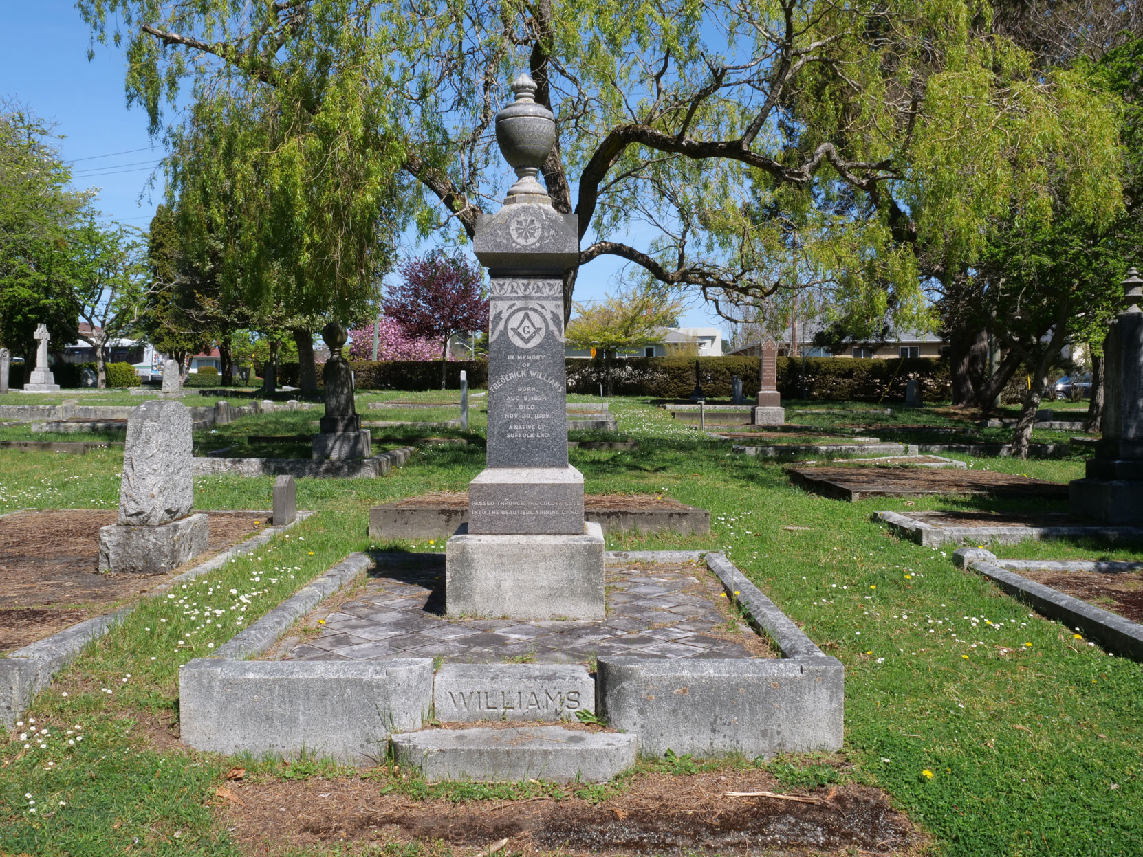 The grave of Frederick Williams (1824-1899), Past Grand Master, in Ross Bay Cemetery, Victoria, B.C. [photo: Vancouver& Quadra Lodge No. 2 Historian]