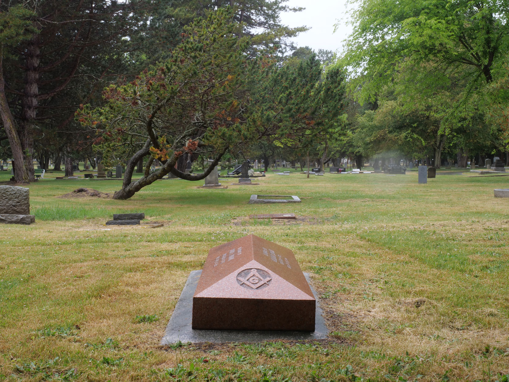 The grave of Henry Letson Brown & William Robie Brown, who died of smallpox during the smallpox outbreak of 1892. Ross Bay Cemetery, Victoria, B.C. [ photo: Vancouver & Quadra Lodge No. 2 Historian]