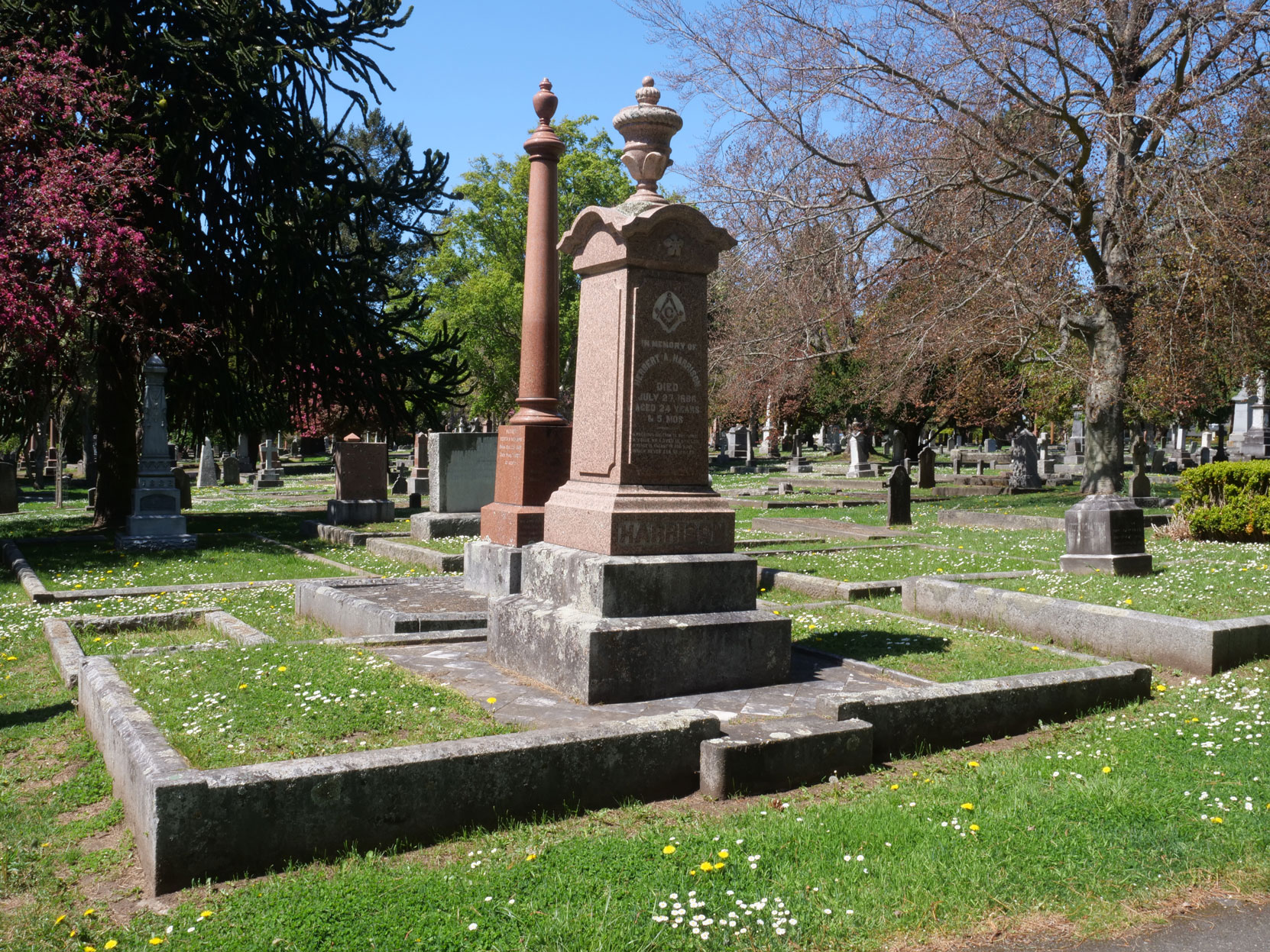 The grave of Herbert Abraham Harrison in Ross Bay Cemetery, Victoria, B.C. [photo: Vancouver & Quadra Lodge No. 2 Historian]