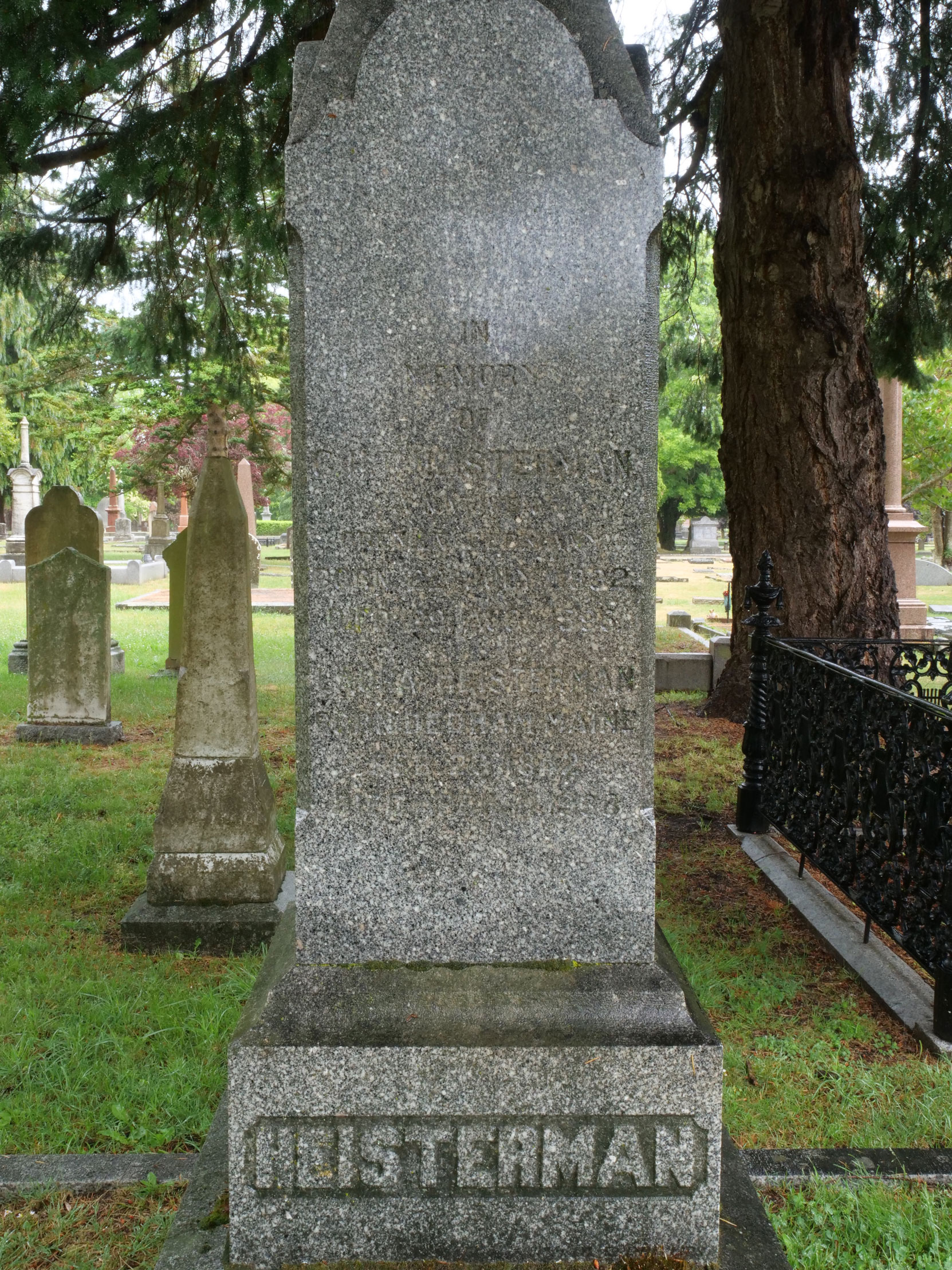 Inscription on the grave of Henry Frederick Heisterman and his family in Ross Bay Cemetery, Victoria, B.C. [photo: Vancouver & Quadra Lodge No. 2 Historian]