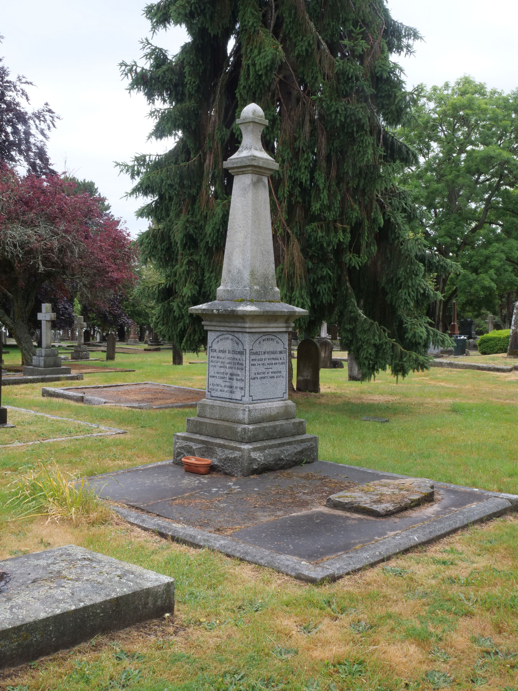 The grave of Amor De Cosmos (1825-1897) in Ross Bay Cemetery, Victoria, B.C. [photo: Vancouver & Quadra Lodge No. 2 Historian]