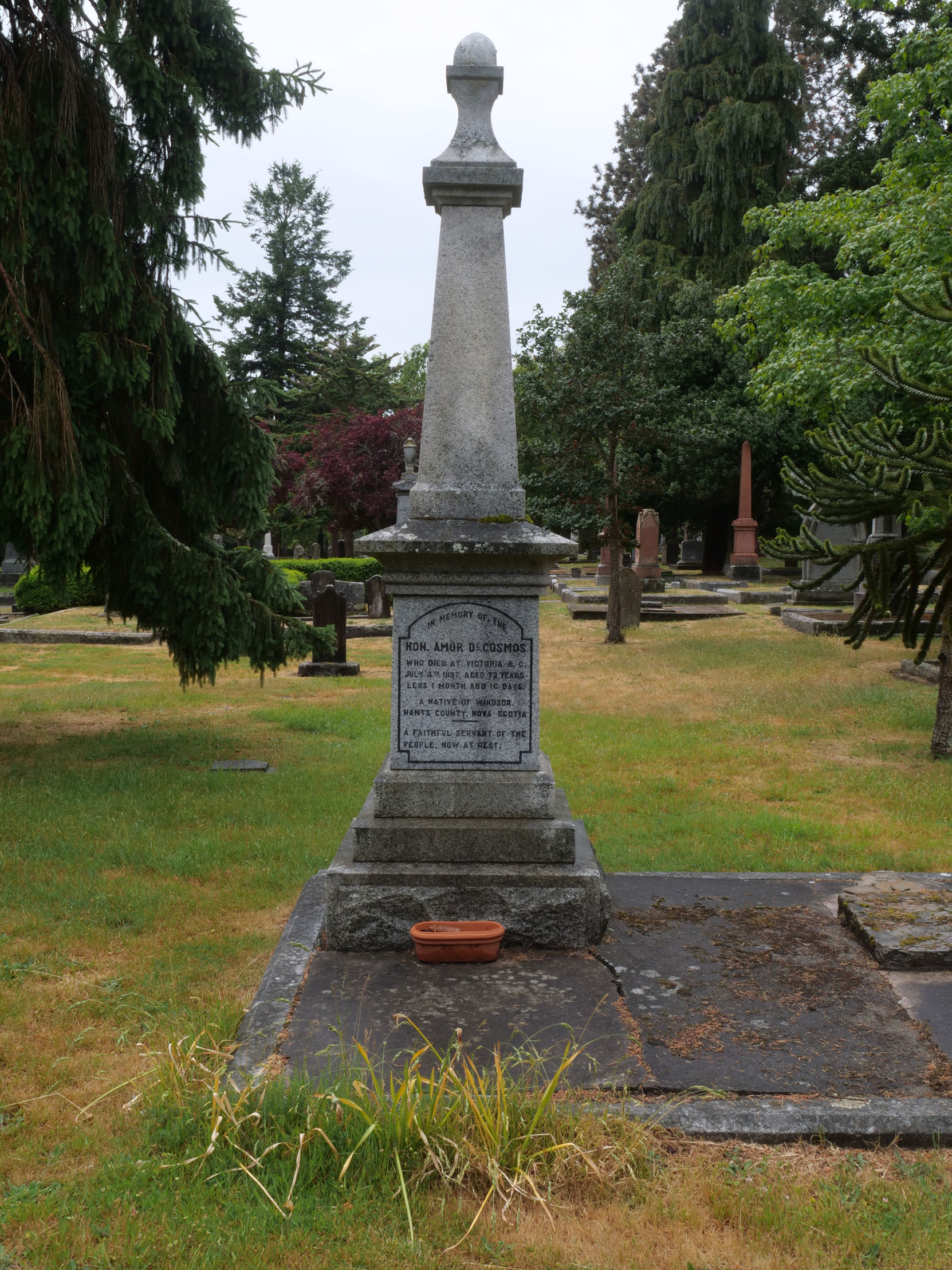 The grave of Amor De Cosmos (1825-1897) in Ross Bay Cemetery, Victoria, B.C. [photo: Vancouver & Quadra Lodge No. 2 Historian]