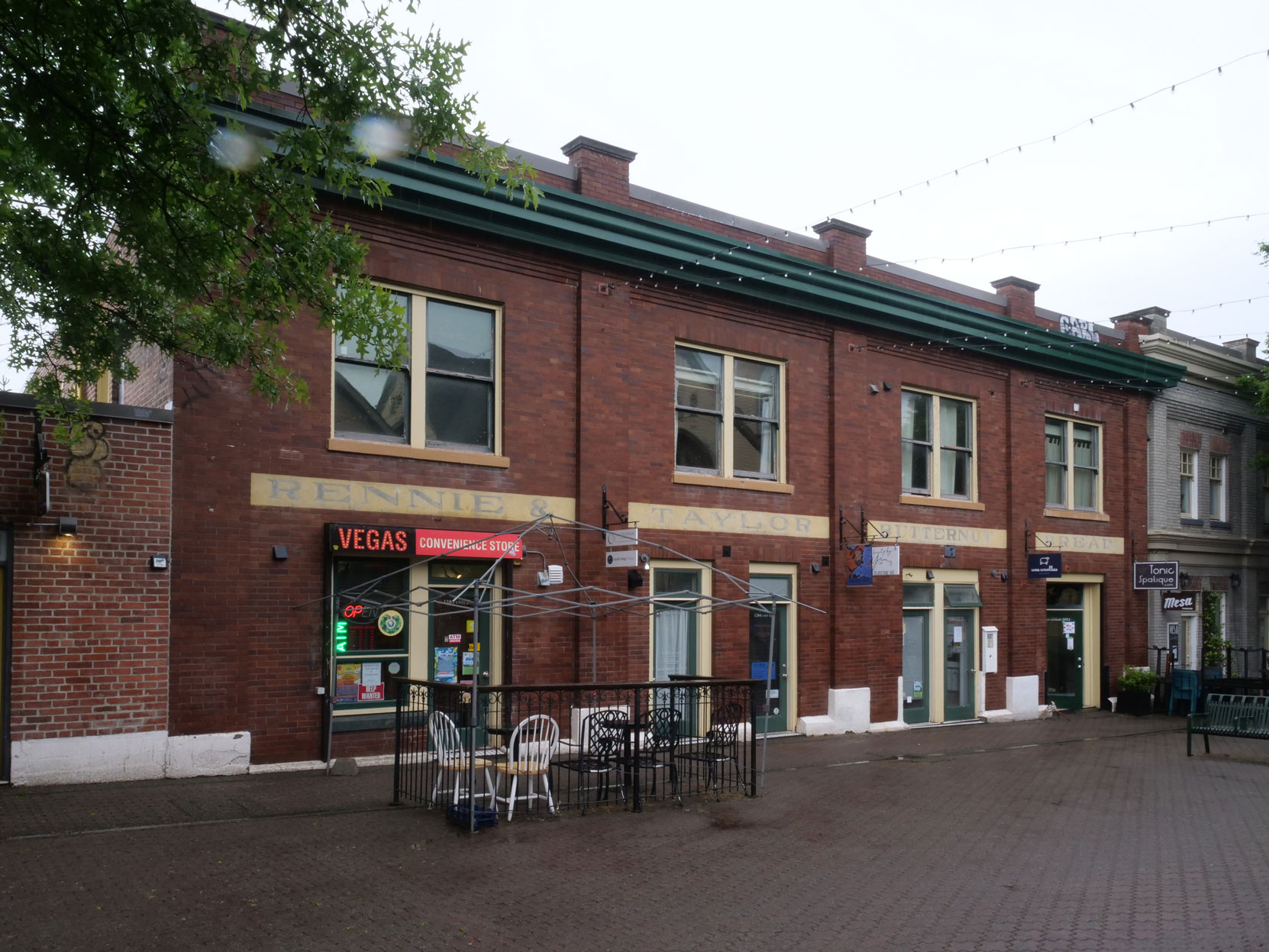 This building, built circa 1910, is adjacent to, and legally consolidated with, 2002 Fernwood Road and was used, along with 2002 Fernwood Road, as part of William Rennie's Imperial Bakery. William Rennie was a member of Victoria-Columbia Lodge No. 1 [photo: Vancouver & Quadra Lodge No. 2 Historian]