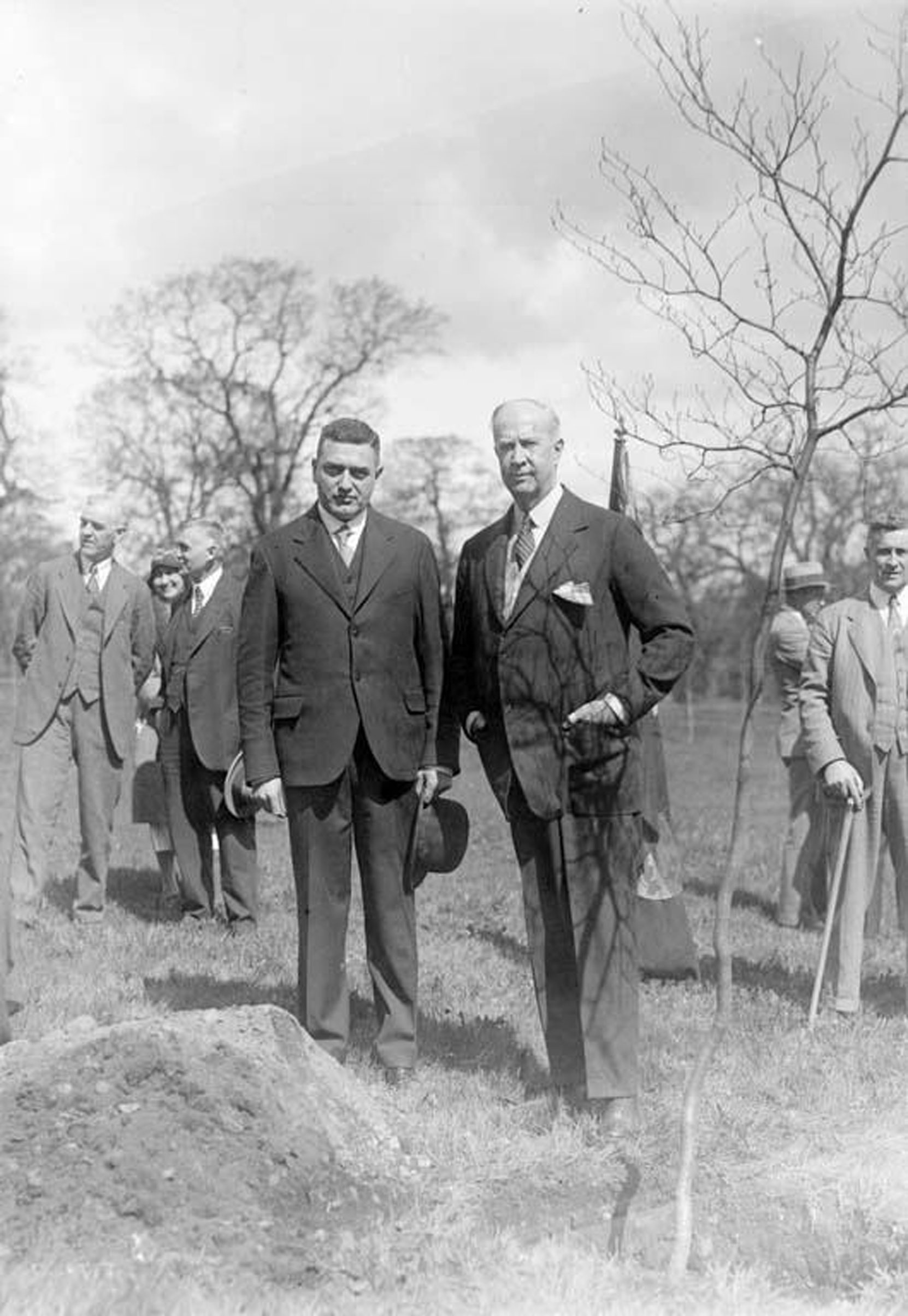 Victoria Mayor Herbert Anscomb (1902-1972), a member of St. Andrew's Lodge No. 49, and General Sir Arthur Currie (1875-1933), a member of Vancouver & Quadra Lodge No. 2, at the tree planting ceremony of Mayor's Grove in Beacon Hill Park, 17 April 1931 [Victoria Archives photo M10237]