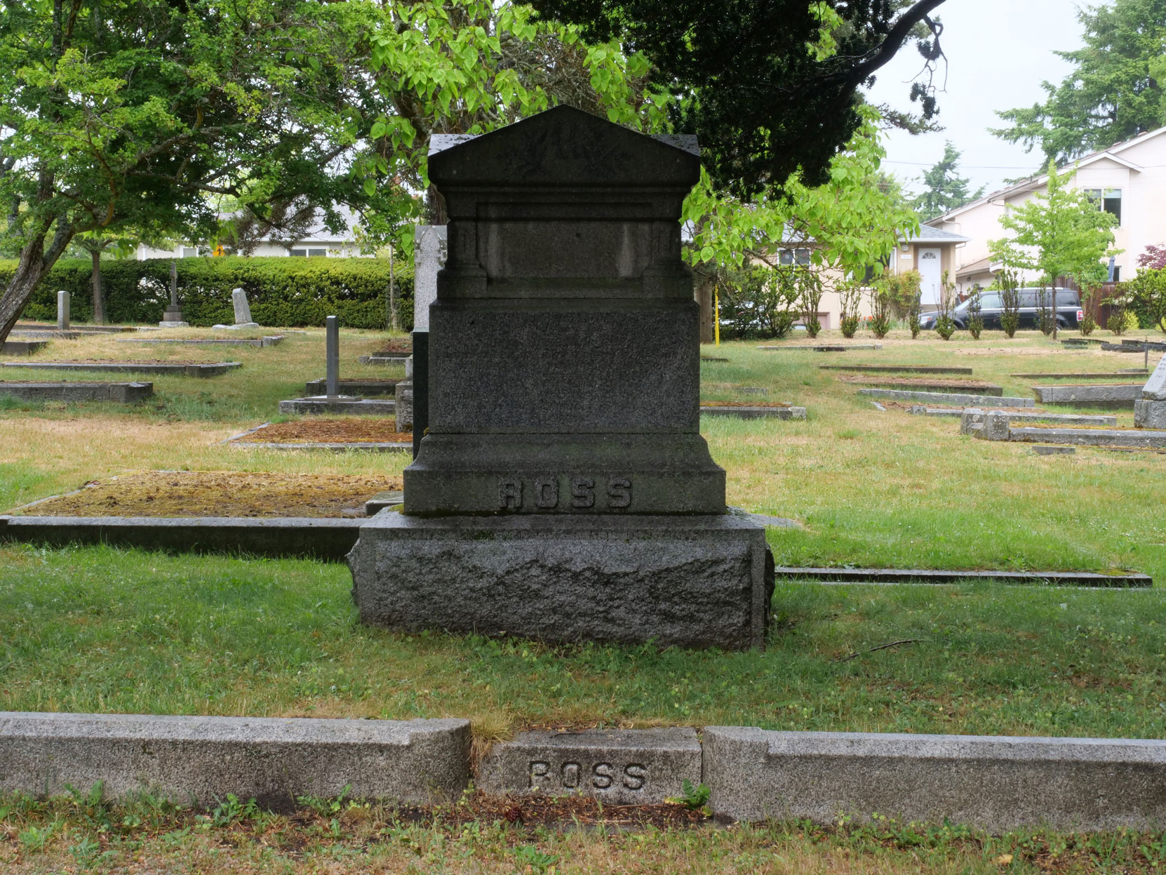 The grave of Dixi Harrison Ross (1852-1899) in Ross Bay Cemetery, Victoria, B.C. [photo: Vancouver & Quadra Lodge No. 2 Historian]