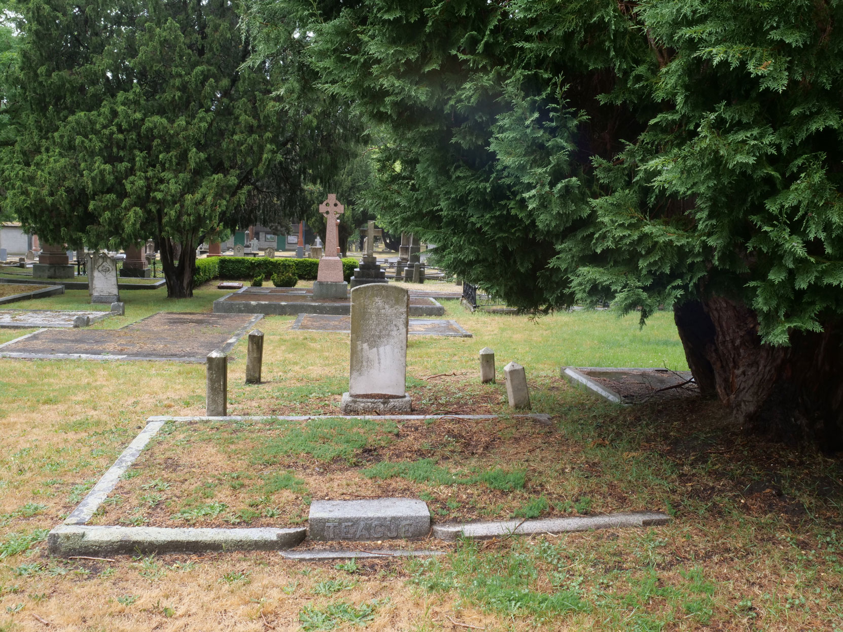 The grave of John Teague (1833-1902) in Ross Bay Cemetery, Victoria, B.C. [photo: Vancouver & Quadra Lodge No. 2 Historian]