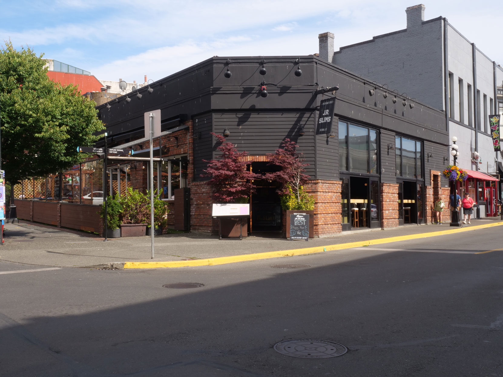 503 Yates Street in downtown Victoria, B.C. We think this was the building occupied by Felix Neufelder & Company where Felix Neufelder died in 1879 [photo: Vancouver & Quadra Lodge No. 2 Historian]