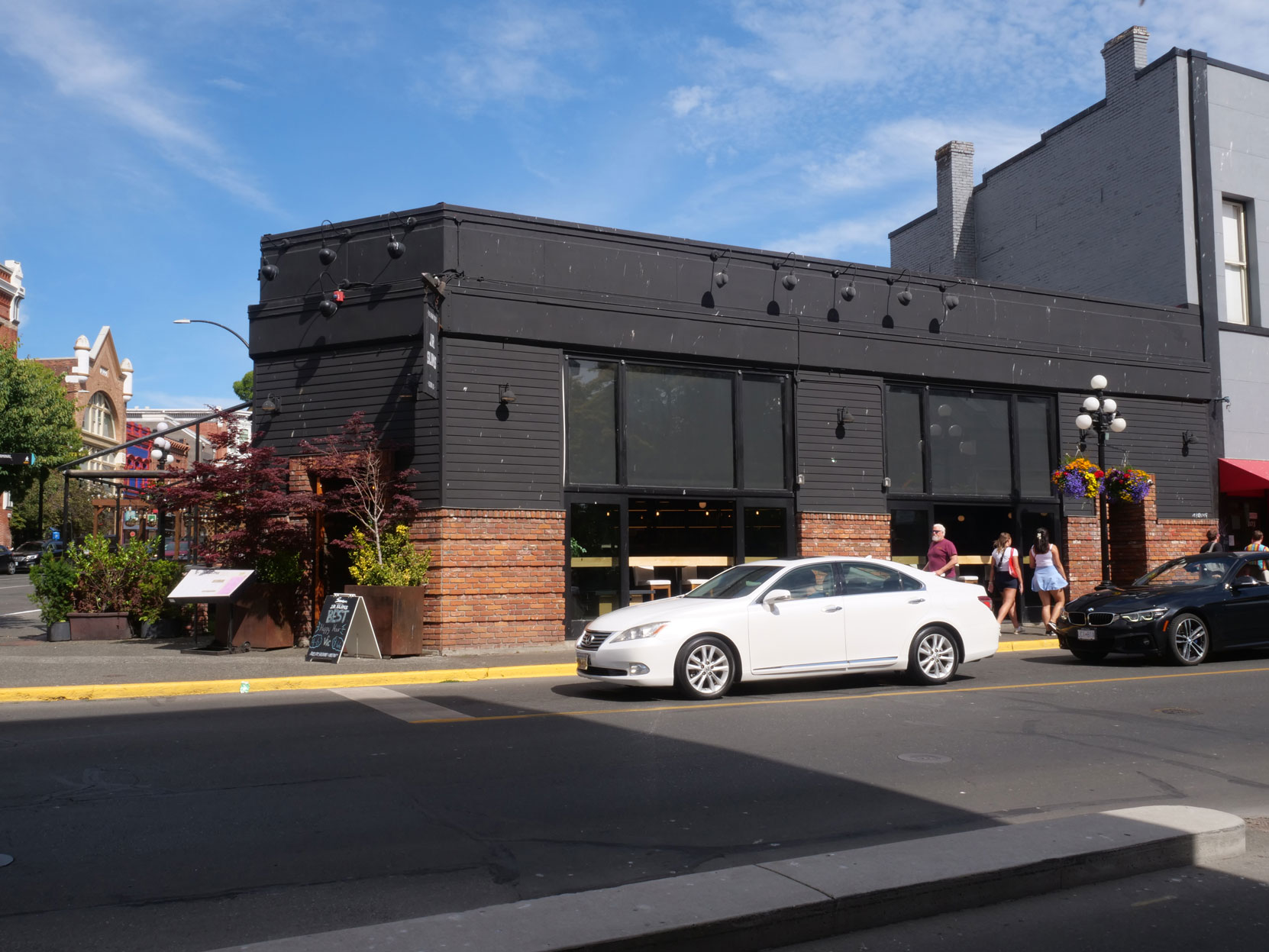 503 Yates Street in downtown Victoria, B.C. We think this was the building occupied by Felix Neufelder & Company where Felix Neufelder died in 1879 [photo: Vancouver & Quadra Lodge No. 2 Historian]