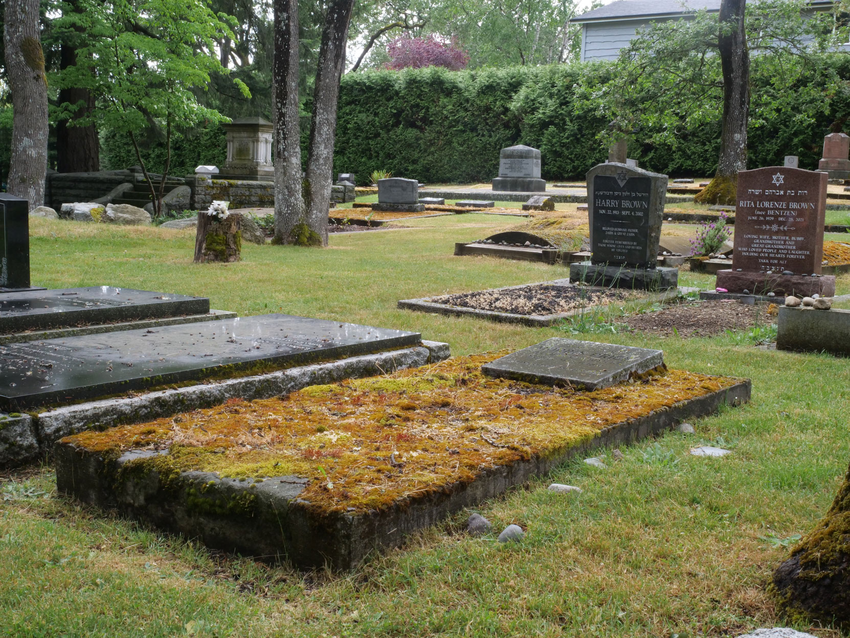 The grave of Morris Price (died 1861), the first in interment in Victoria Jewish Cemetery. [photo: Vancouver & Quadra Lodge No. 2 Historian]