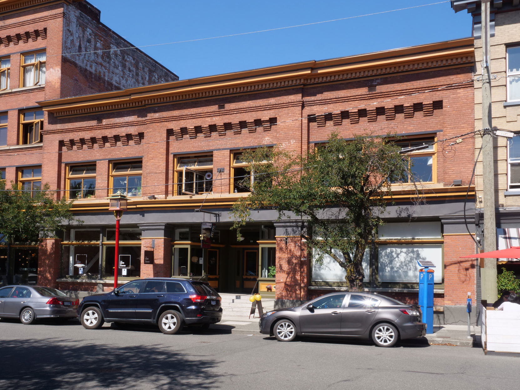 536 Herald Street, built circa 1909 for the B. Wilson Co., a company controlled by Richard Biggerstaff Wilson, a member of Vancouver & Quadra Lodge No. 2 [photo: Mark Anderson]