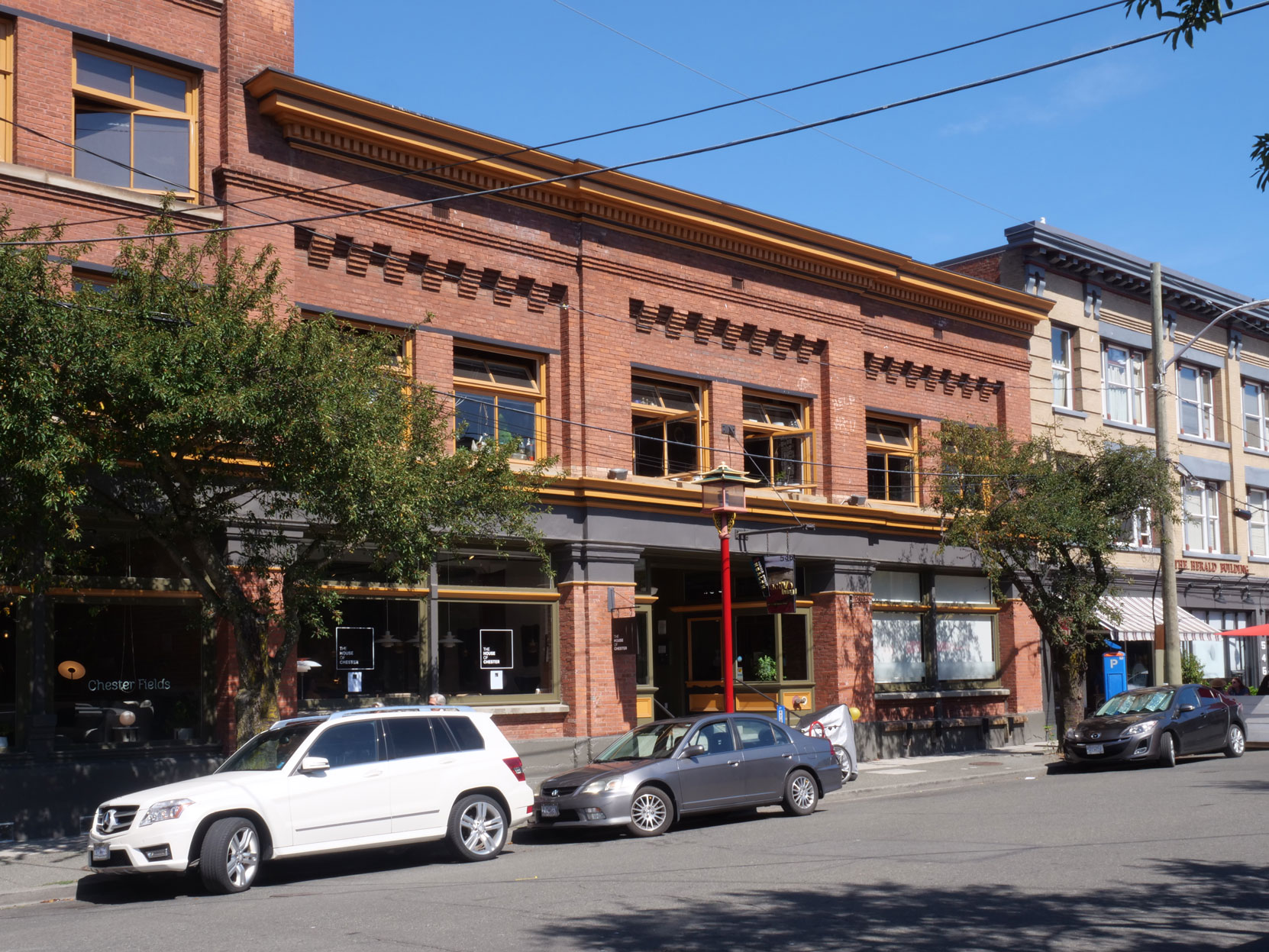 536 Herald Street, built circa 1909 for the B. Wilson Co., a company controlled by Richard Biggerstaff Wilson, a member of Vancouver & Quadra Lodge No. 2 [photo: Mark Anderson]