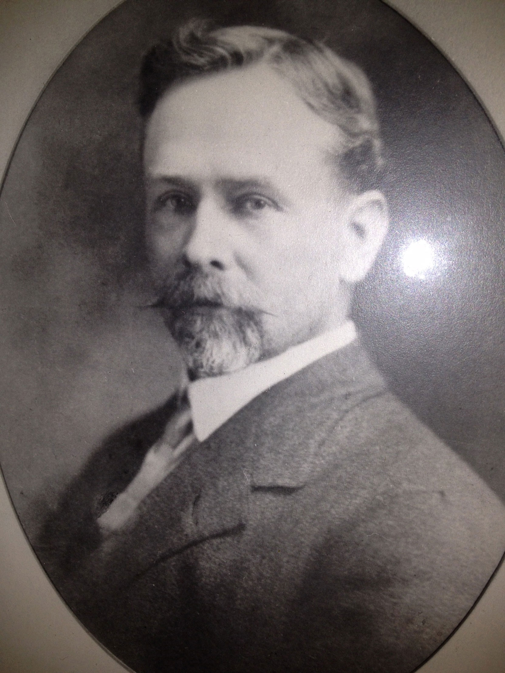 Alexander Gilmore McCandless (1861-1939) circa 1903. Alexander McCandless was a member of Victoria-Columbia Lodge No. 1 who served as Mayor of Victoria in 1902-1903. (photo courtesy of Ken McCandless)